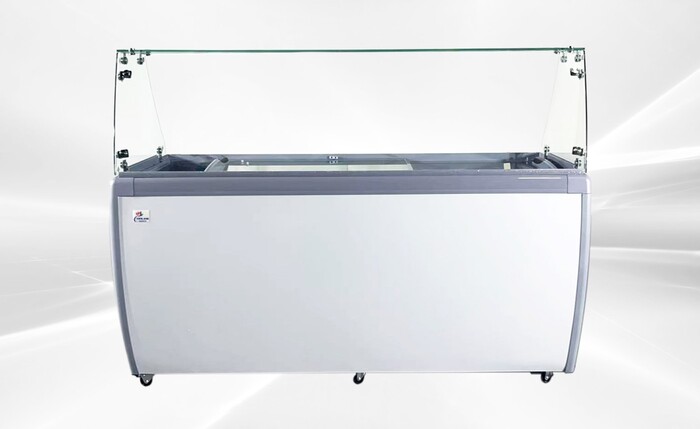 71 Inch Dipping Cabinet With Flat Glass Sneeze Guard Freezer Rental for rent in Malone, FL