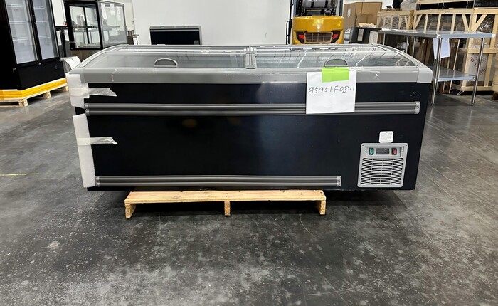 83 inches Frozen Meat Food Display Freezer Rental for rent in Progreso Lakes, TX