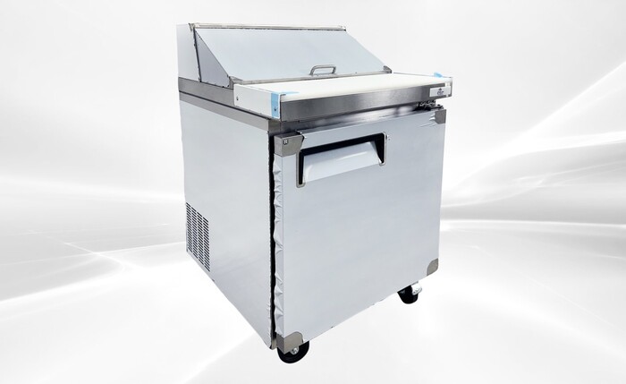 Sandwich Prep Table 28 Inch Refrigerator Rental for rent in Jay, OK