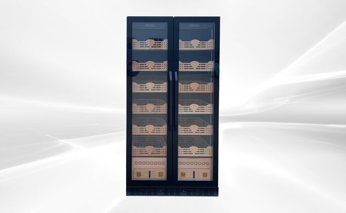 660l Double-Door Cigar Cooler Humidor Thick Refrigerator Rental for rent in Glide, OR
