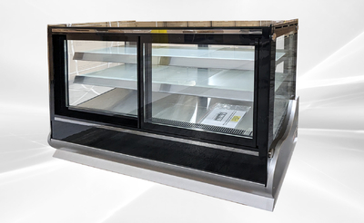 60 inches Refrigerated Countertop Bakery Display Rental for rent in Summerside, OH