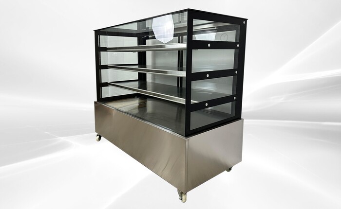 Full Size Pan Bakery Case Bakery Display Rental for rent in Jerusalem, OH