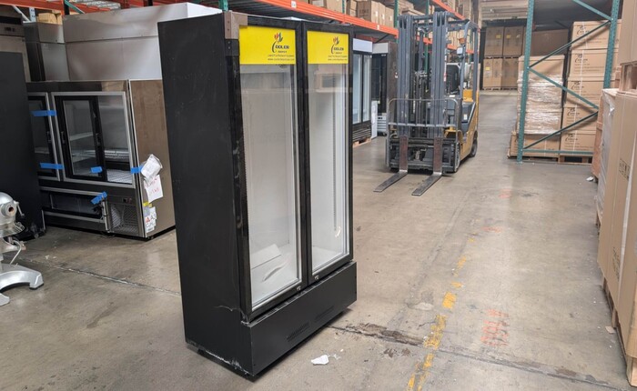 39 ins Commercial Merchandising door cooler Rental for rent in Mack, OH