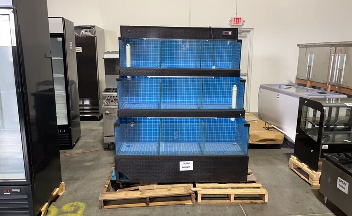 Sea Water Seafood Lobster Display Case Rental for rent in Riverpoint, WA