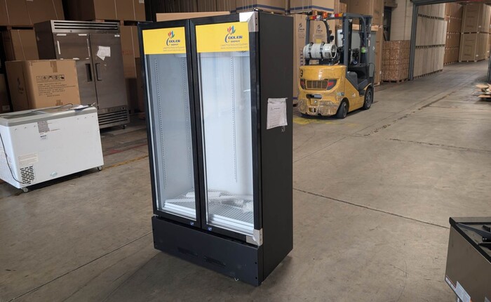 39 ins Merchandising door cooler Rental for rent in Wright, MN